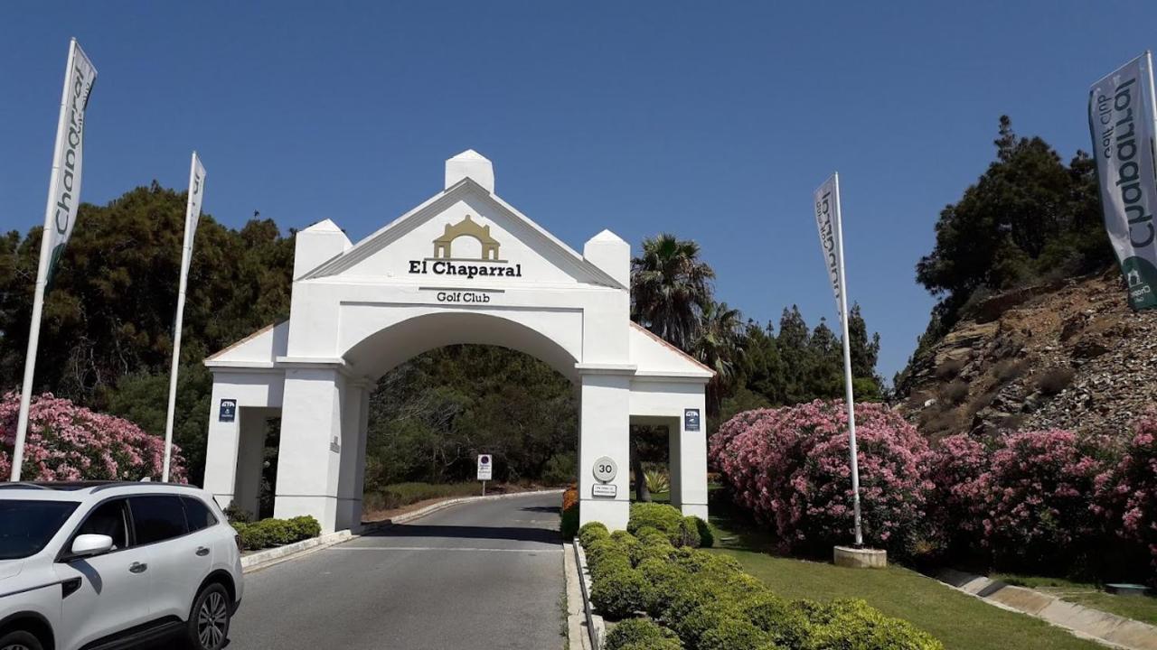 דירות El Faro Garden Boutique מראה חיצוני תמונה
